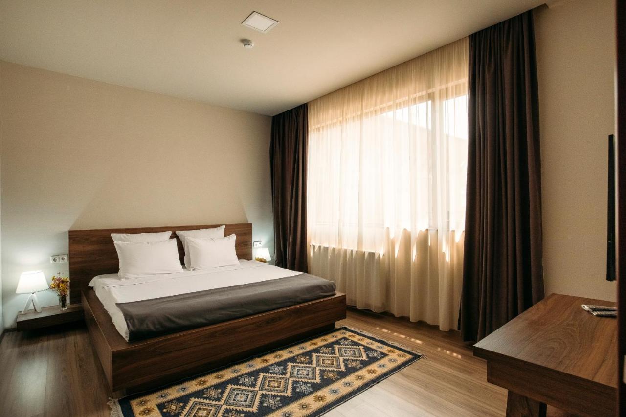 Telavi Inn Buitenkant foto